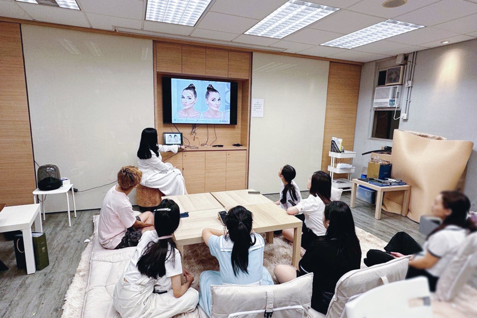 小組實習課:十人以內,每位學員親手做